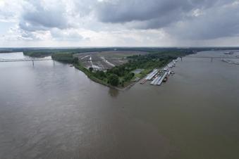 For Cairo and shrinking Mississippi River towns, frequent floods worsen fortunes
