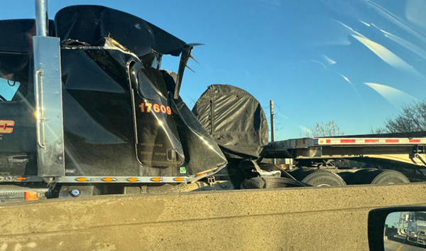 I-24 shut down for 6 hours after semi loses load in crash near Ohio River bridge