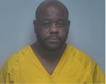 Paducah man charged with theft of plates, possession of stolen SUV