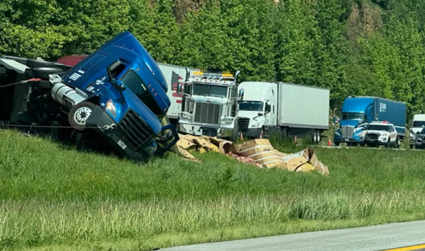 I-24 back open after rollover semi crash near Massac-Johnson county line
