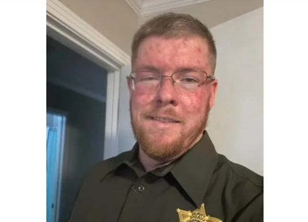 Funeral, 'sea of blue' held for Weakley County deputy killed in line of duty