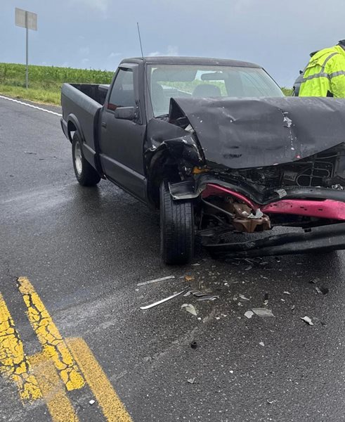 One sent to hospital after head-on collision in Graves County