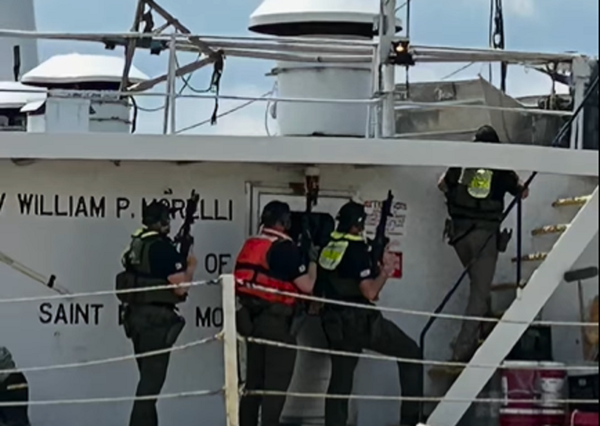 Law enforcement agencies conduct training drills on Ohio River at Paducah