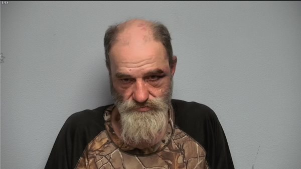 McCracken County man arrested after allegedly stabbing neighbor