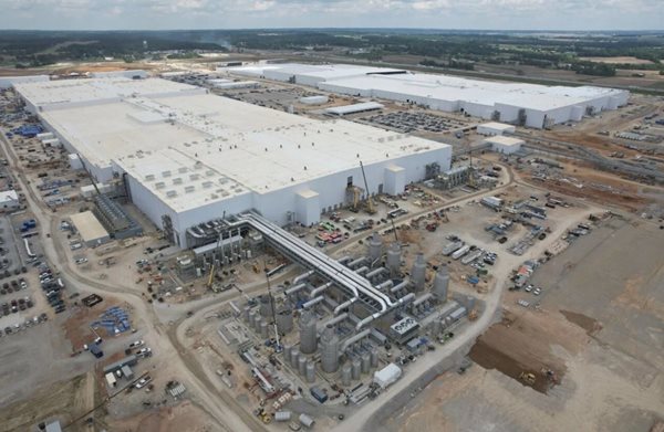 Unions seek broader foothold in the South as workers vote at Kentucky EV battery plant 