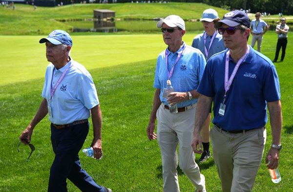 Former Governor Steve Beshear okay after car crash