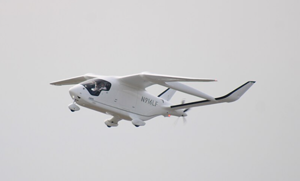 Electric aircraft builder sells $1 billion in stock offering