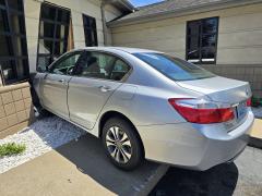 Paducah woman's car crashes into business