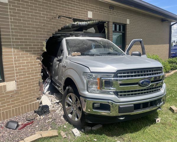 No one injured after truck crashes into Southside bank building