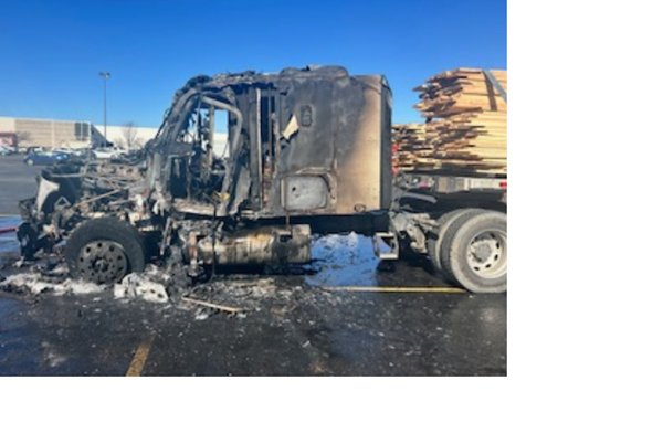Semi catches fire at Kentucky Oaks Mall parking lot