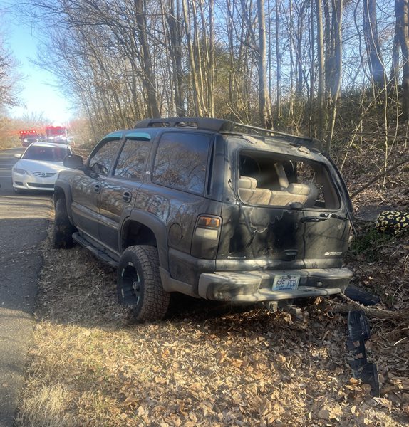 Four taken to hospital following Graves single vehicle accident