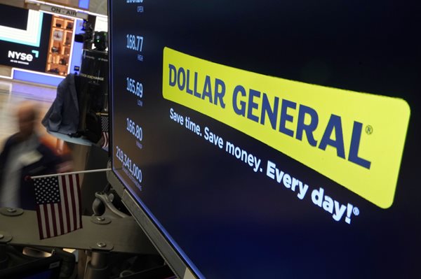 Dollar General posts record sales as bargain stores attract more people anxious about the economy