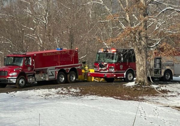 Fire damages structure near Aurora