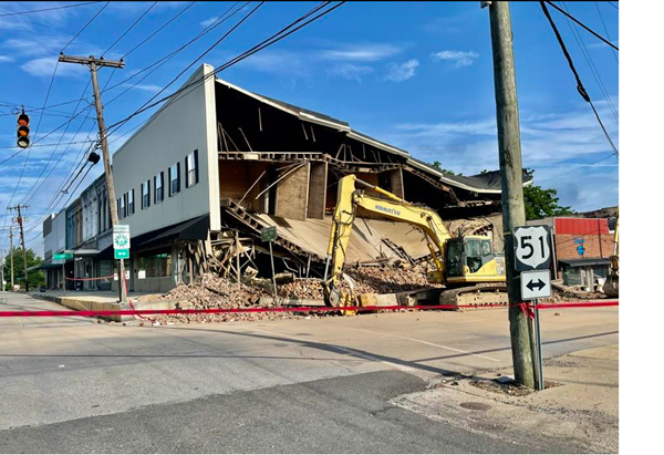 US 51 still closed in downtown Clinton after building collapse