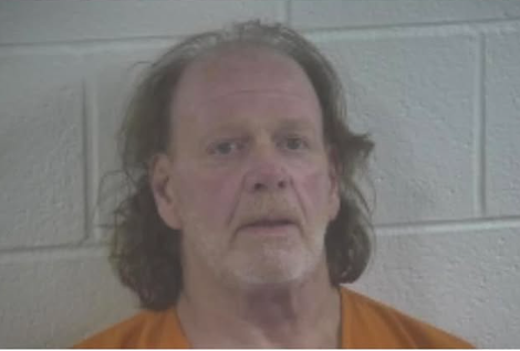 Benton man arrested after fleeing Calloway deputies