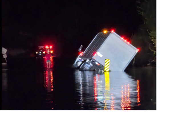 Truck gets stuck in Crittenden County flood waters