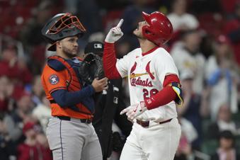 Arenado, Donovan help Cardinals beat Astros 8-3