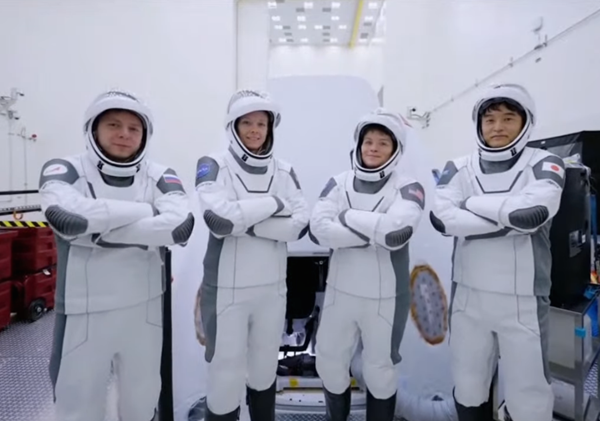 SpaceX delays flight to bring home stuck astronauts