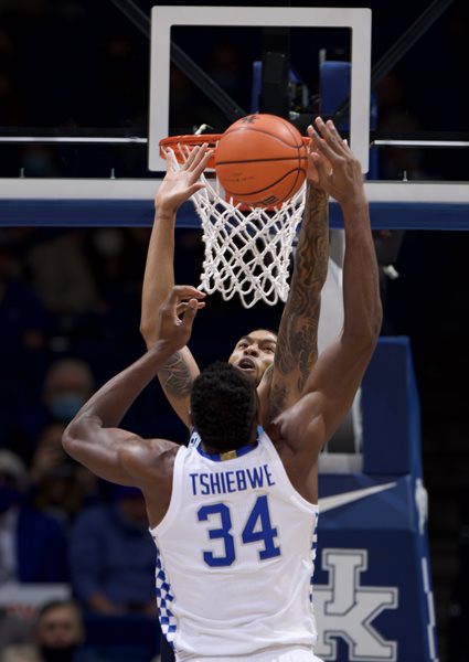 No. 10 Kentucky beats Southern 76-64