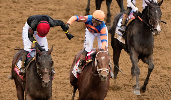 Tradition, fashion and horse racing: the Kentucky Derby in photos