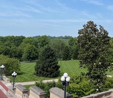 GroundsFrankfortCem.jpg