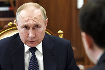 Putin misled by advisers on Ukraine, US intel determines