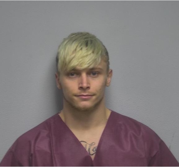 Louisville man wanted on multiple charges arrested in Paducah