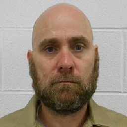 Sex offender charged again in Graves County, now on the run
