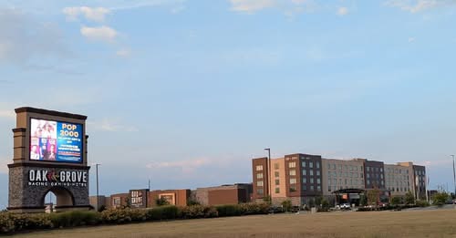 Bomb threat reported at Oak Grove casino