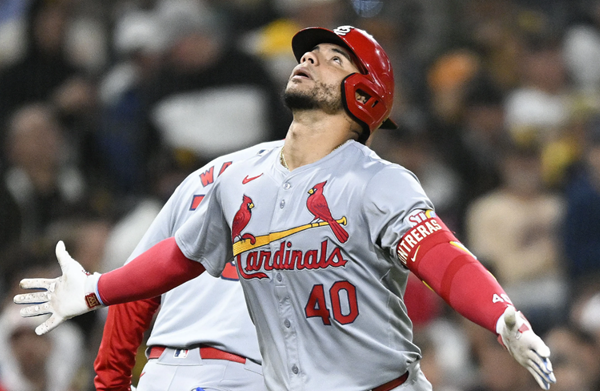 Contreras hits another homer to beat San Diego 5-2 