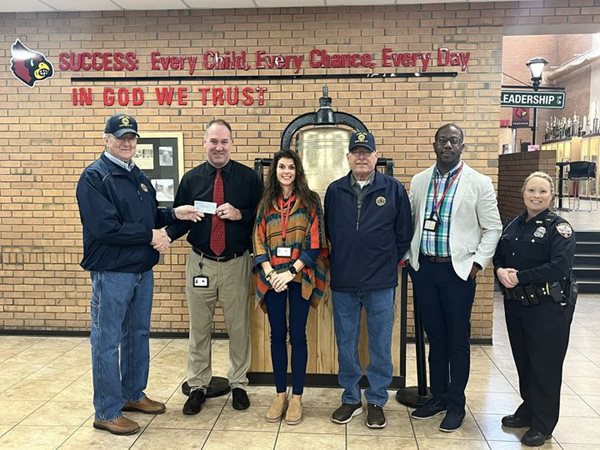 Mayfield Independent Schools receive donation 