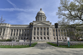 Fast-track legislative maneuvers hinder public participation, nonpartisan Kentucky group says