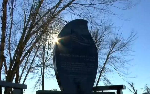 Memorial unveiled for 19 tornado victims in Dawson Springs