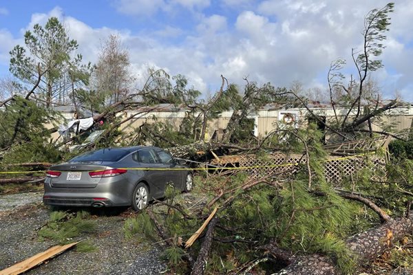 Tornadoes wreck homes around South