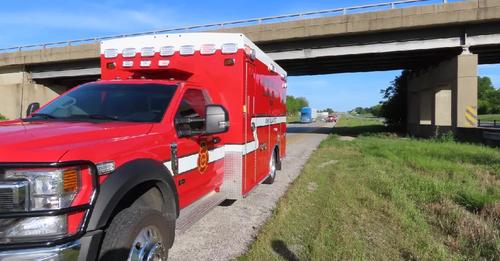 Man injured after jumping from bridge onto I-24