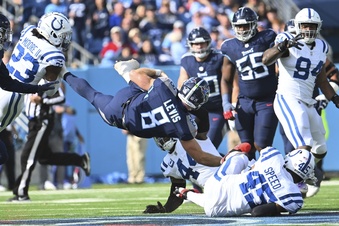 Penalties, injuries cost Titans in first home loss, 31-28 to Indianapolis