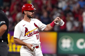 DeJong lifts Cardinals over Yanks 4-3 in Carpenter's return