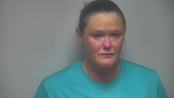 Stabbing leads to arrest of McCracken County woman