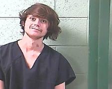 Authorities seeking suspect wanted in McCracken & Marshall counties