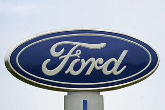 Ford cutting 3,000 white-collar jobs in bid to lower costs