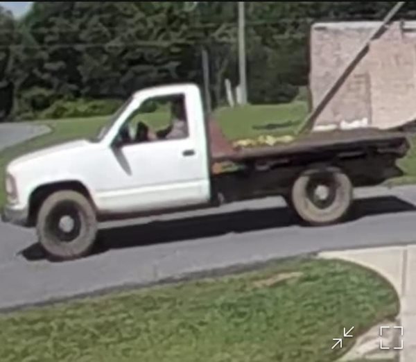 Calloway Sheriff seeks person of interest