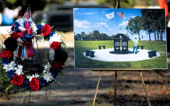 Trigg County gets first look at Black Hawk memorial site