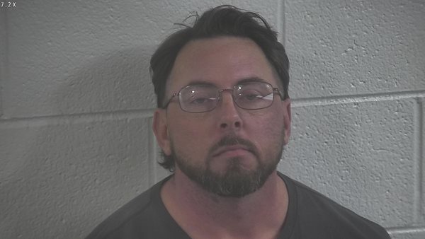 Murray man charged with sexual assault