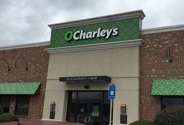 O'Charley's to serve free meals today in Mayfield
