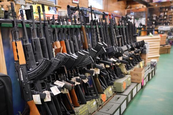 Less than 1% of Illinois gun owners have registered so-called assault weapons