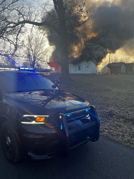 Graves deputy praised for heroic actions during house fire